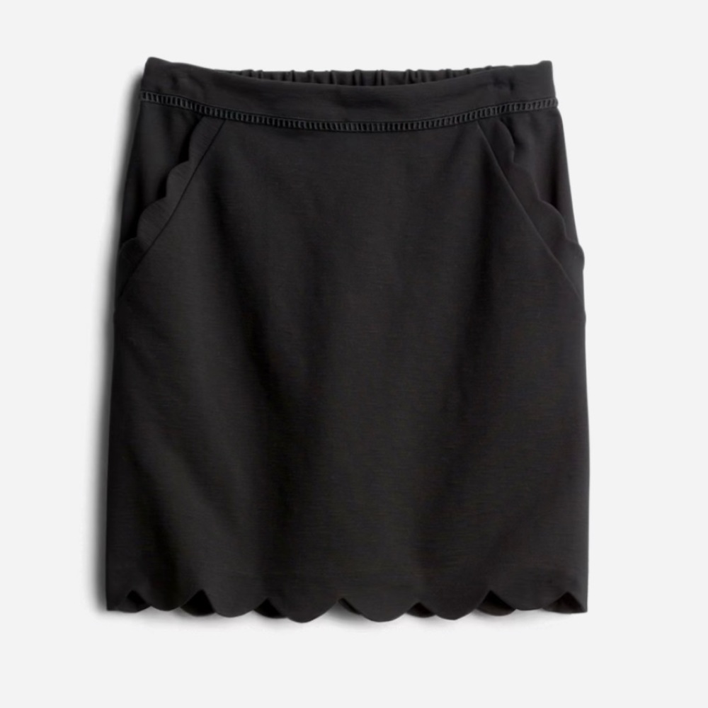 Skies Are Blue Bernice Scallop Skirt with Stretch and Pockets
